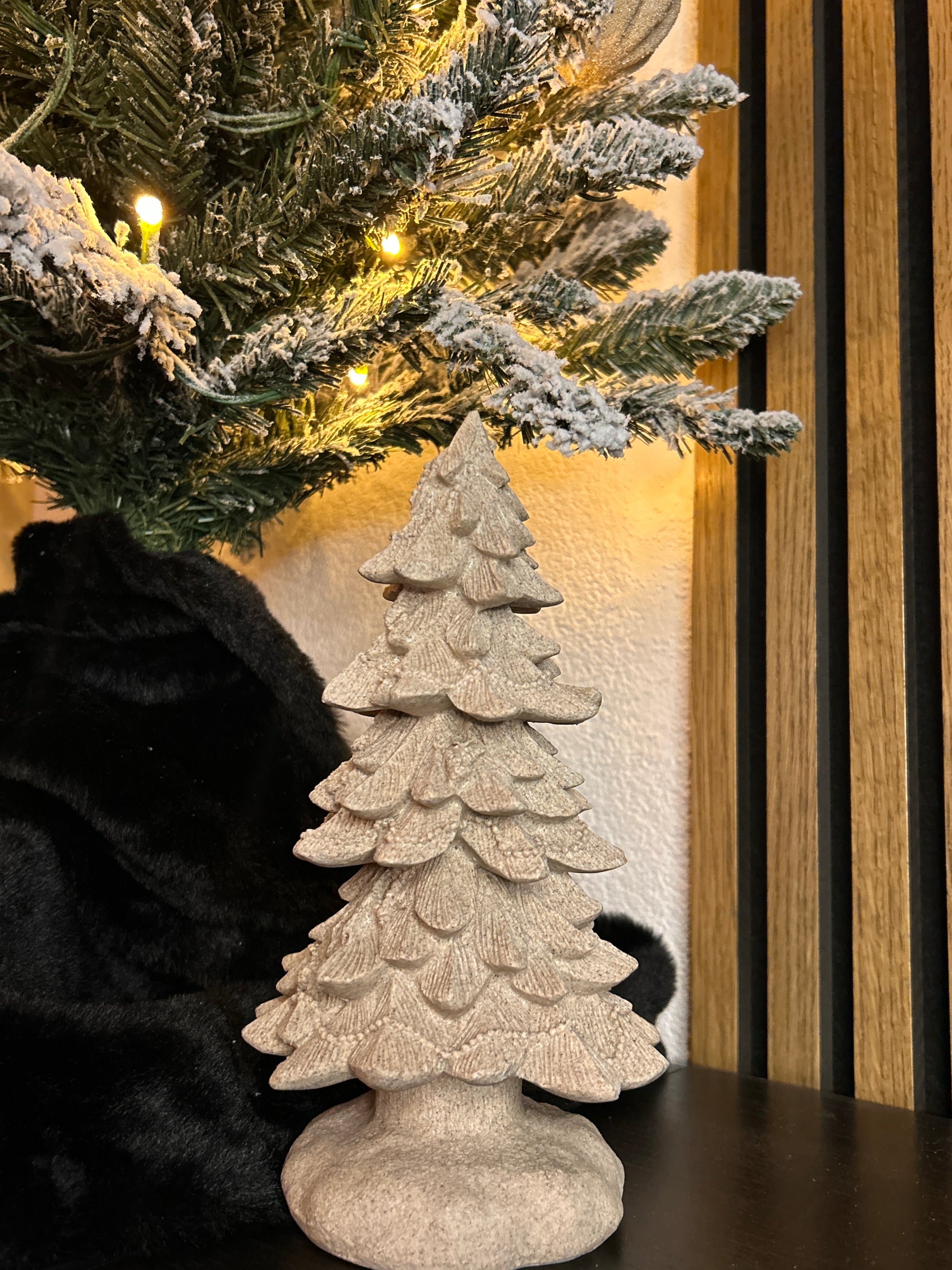 Ornament Christmas tree